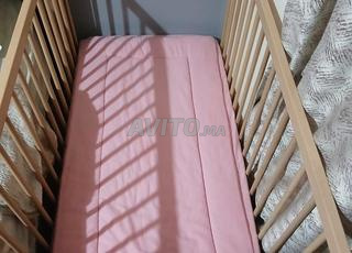 Lit pour bébé et enfant