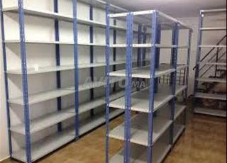 Étagères légères pour le stockage