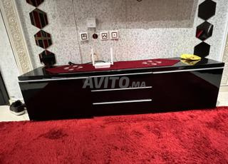 Vitrine encore neuve