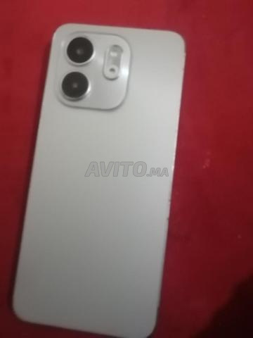 هاتف من نوع infinix