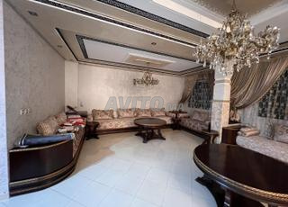 Salon neuf, bois de chêne