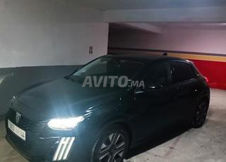 Peugeot 208 allure Diesel Manuelle 2024 à Tanger