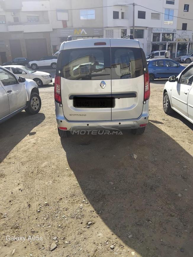 Renault Express Diesel Manuelle 2023 à Agadir