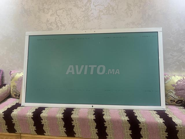 🔷 زجاج شفاف 8mm حجم كبير – حالة ممتازة 🔷