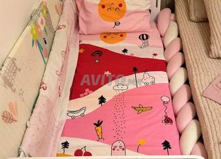 سرير للأطفال