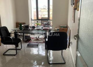 مكتب / عيادة للإيجار