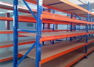 رفوف تخزين متوسطة الثقل