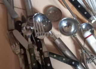 Ensemble d'ustensiles de cuisine d'occasion pour l'extérieur