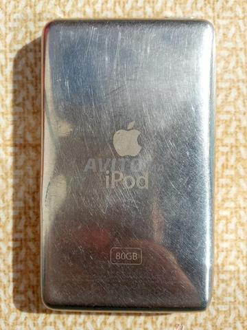 تحفة أبل الكلاسيكية | iPod Classic 80GB بحالة جيدة - 2