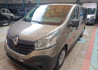 رونو ترافيك للنقل الشخصي 15 مقعدا