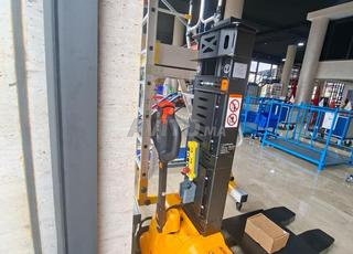 Gerbeur Électrique Auto-Élévateur – SES12