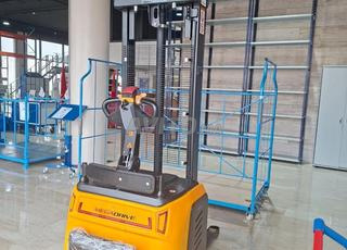 رافعة كهربائية ذات مشغل محمول - QES15E-P