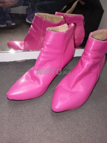 حذاء نسائي أنيق مستعمل بحالة ممتازة