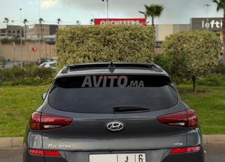 توسان 6 خيارات كاملة حالة جيدة جدا