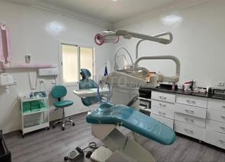 معدات كاملة لعيادة طب الأسنان