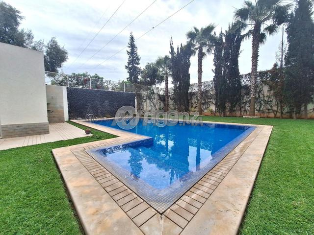 BOU-BO-1029 - Villa à vendre à Bouskoura