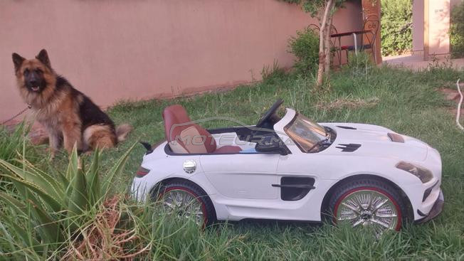 voiture jouet Mercedes Ben's  decapotable