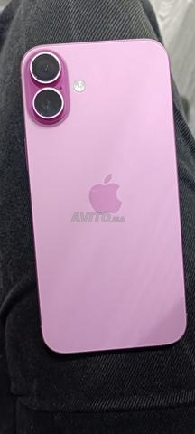 ايفون 16 بلس وردي