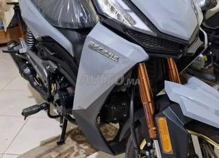 دراجة نارية سبرينغ 2025