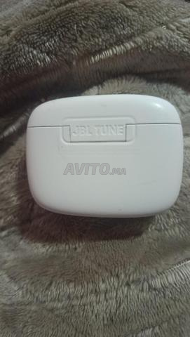 سماعات أذن JBL