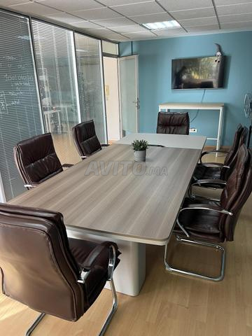 طاولة اجتماعات لا تفوت