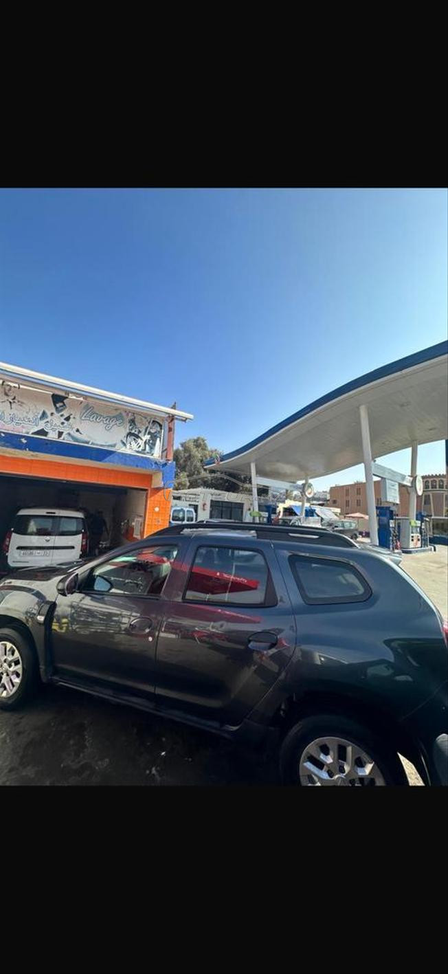 Dacia Duster Diesel Automatique 2021 à Agadir