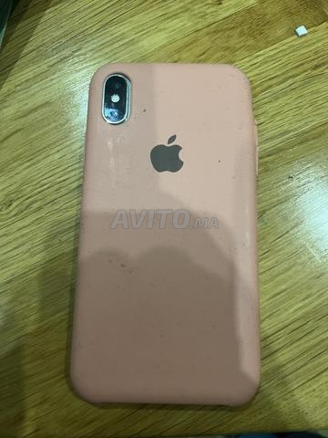 آيفون اكس اس باللون الأبيض