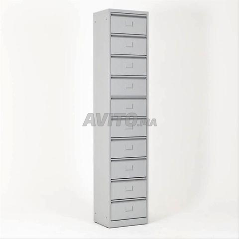 خزانة أدراج معدنية مستوردة بنظام Clapet