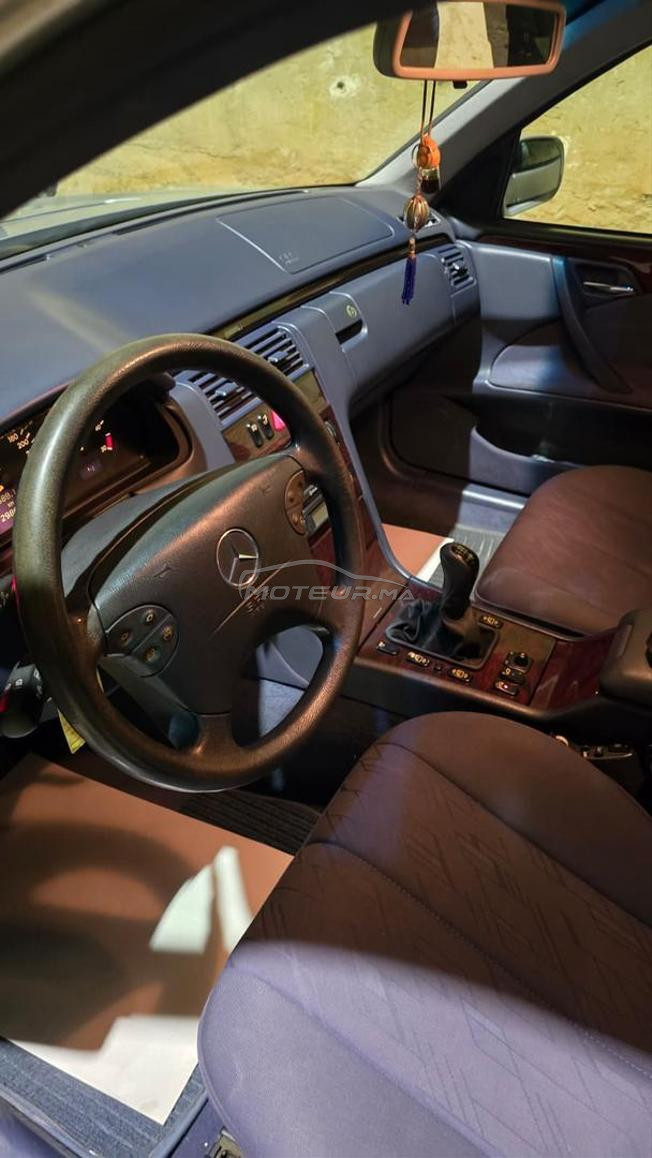 Mercedes E270 Classic 2002