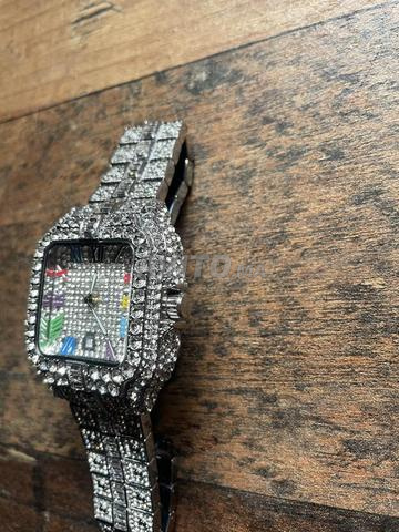 ساعة "une pop smock" أنيقة