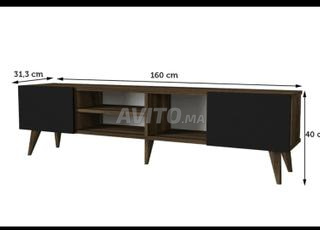 خزانة تلفزيون عصرية 160 سم شبه جديدة