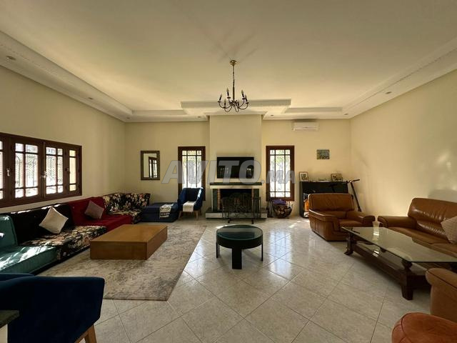 🏡 Villa de Deux façades à vendre–Hay Riad 800 m²