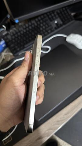 ايفون 15 برو ماكس 256 جيجابايت