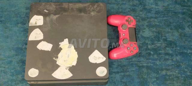 PS4 Slim جهاز يعمل بحساب يحتوي على ألعاب قوية