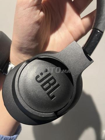 سماعة رأس JBL جديدة