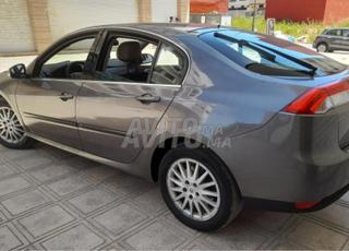 voiture renault laguna 3 et motour 2L