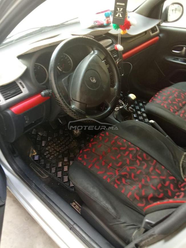 Renault Clio Essence Manuelle 2013 à Inzegan