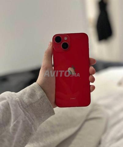 ايفون 14 عادي أحمر