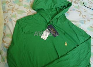 بولو رالف لورين بأكمام طويلة بغطاء للرأس 💚💛