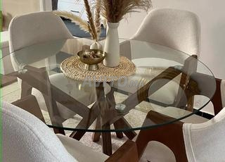 غرفة طعام / طاولة / كرسي