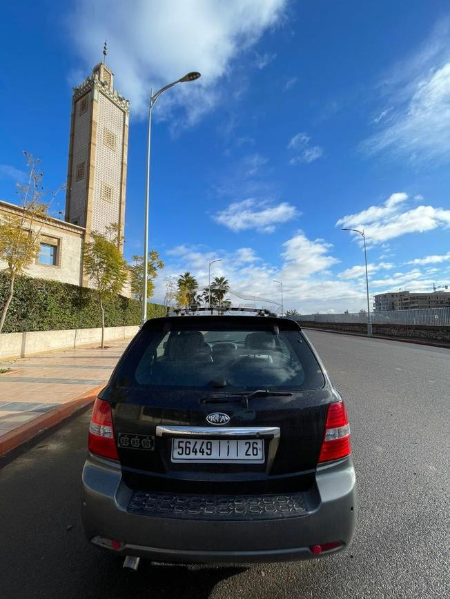 Kia Sorento (vous m’envoyez sur whatssap)