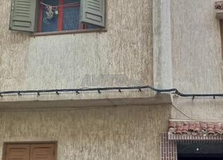 نصف منزل للبيع بتمارة طابق الأول كارصونية بالسطح