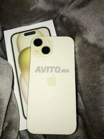 Iphone 15 normal 256Gb 100 etat