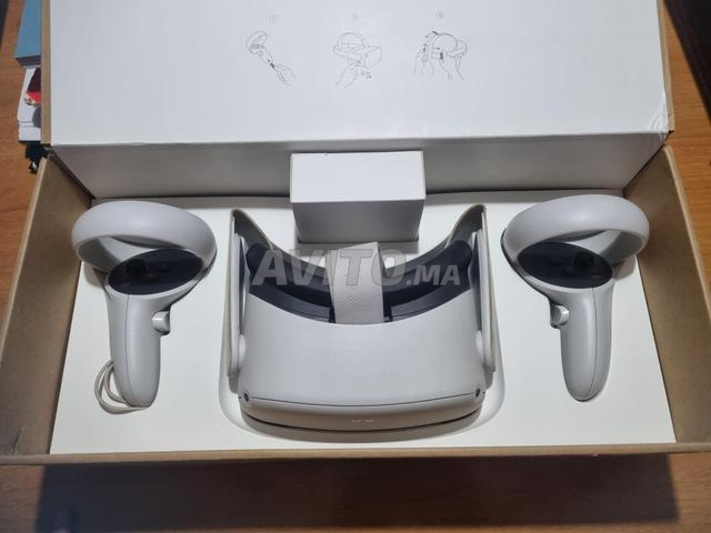 خوذة الواقع الافتراضي ميتا كويست 2 أوكيولوس