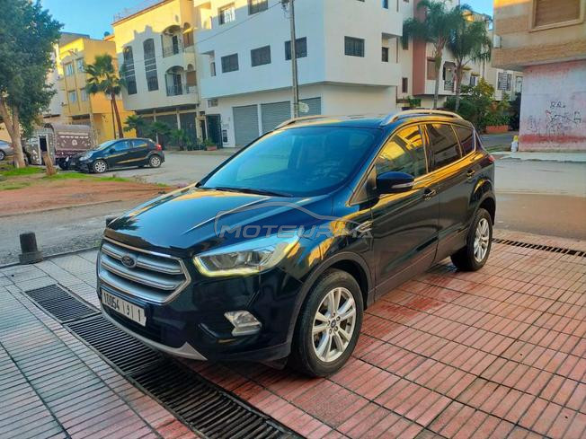 ford kuga en très bon état 