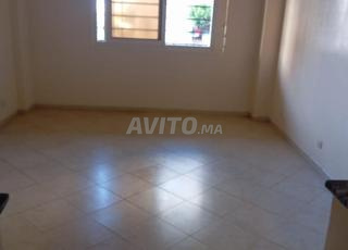 Studio vide à louer – BD El Ank