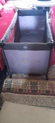 بيع سرير وكرسي للأطفال