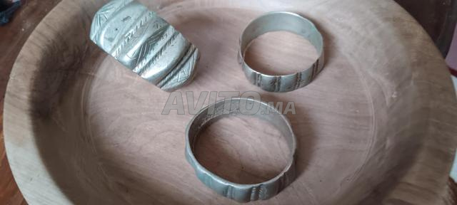 Bracelets anciens traditionnels