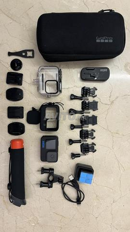 GoPro Hero 10 Black مع ملحقات كاملة