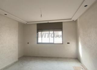 شقة جميلة من 3 غرف نوم للبيع الشرف